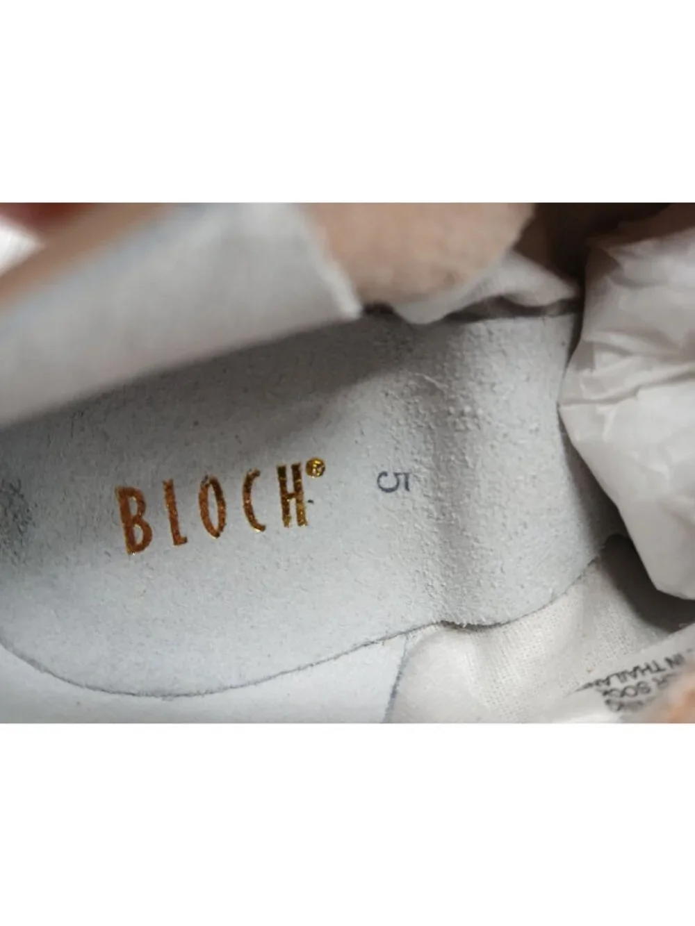 Bloch Tan Split Sole Slip On Jazz Shoe Size 5 Elastic Panel Rubber Sole Heel - Picture 10 of 11